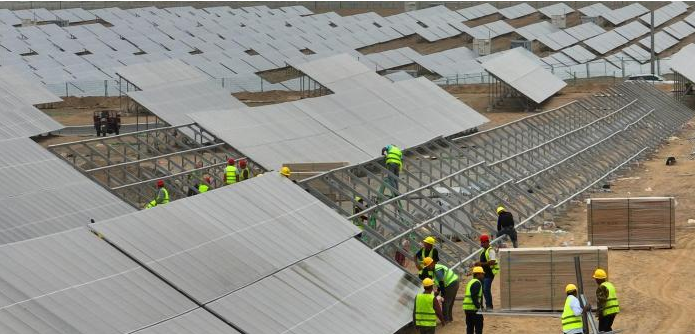 500 000 kilowatt fotovoltaisk kraftproduksjon i Yecheng, Xinjiang